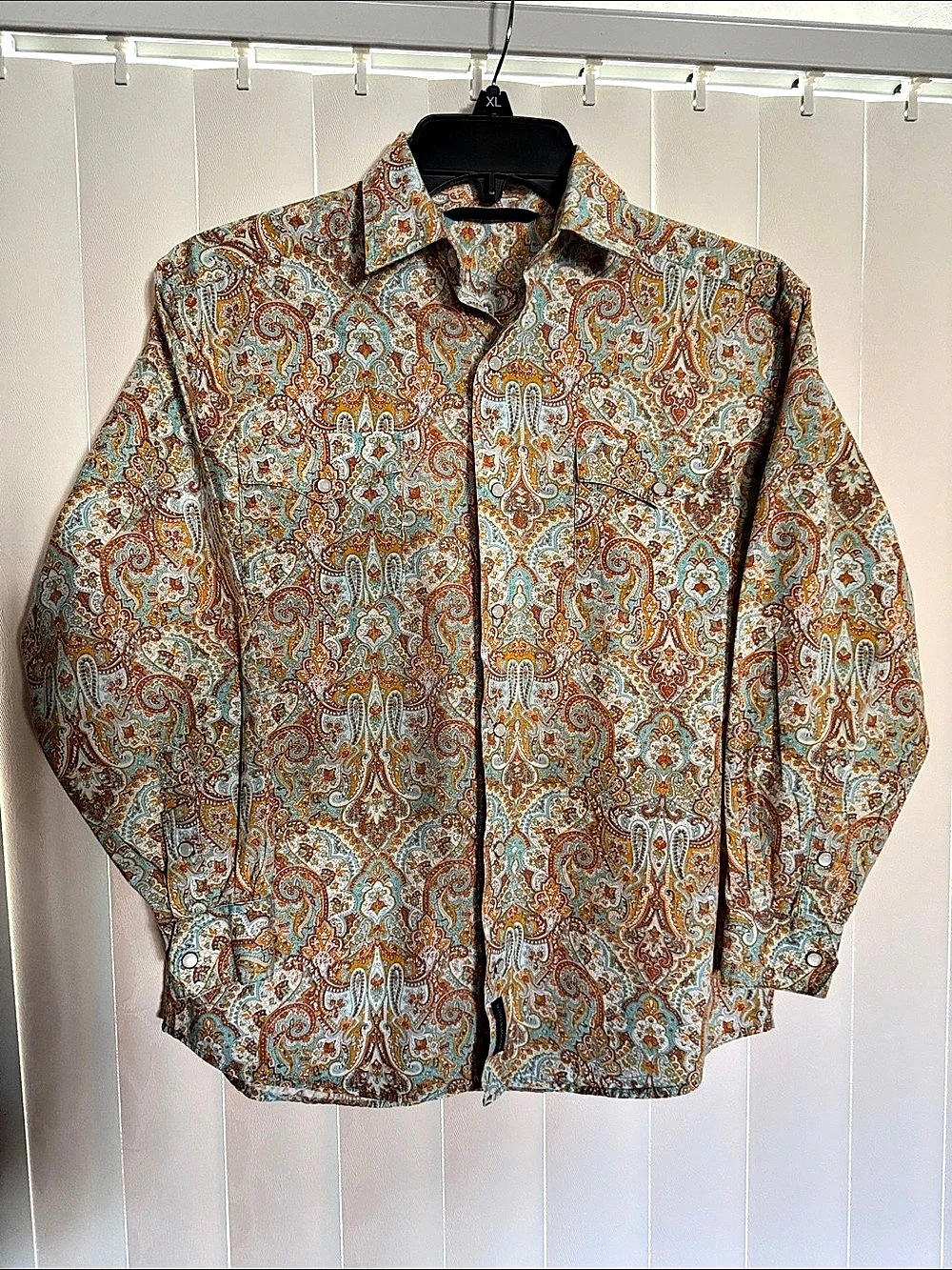 Roughstock Girls Paisley Button Down in Teal & Orange Like New